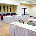Holiday Inn Express Arrowood By Ihg 